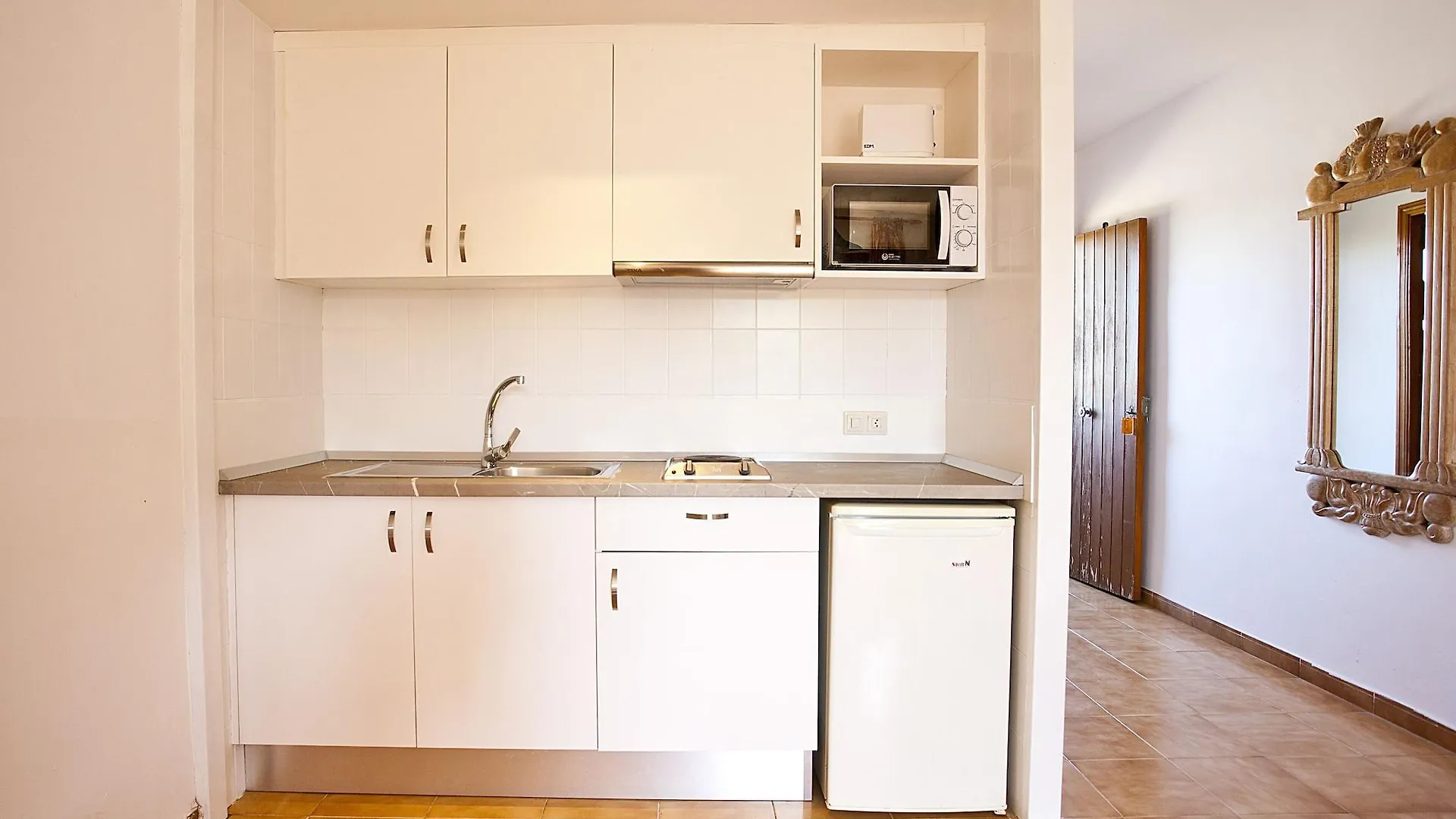 Bj Playamar Hotel & Apartamentos S'Illot  2*, S'Illot (Mallorca)