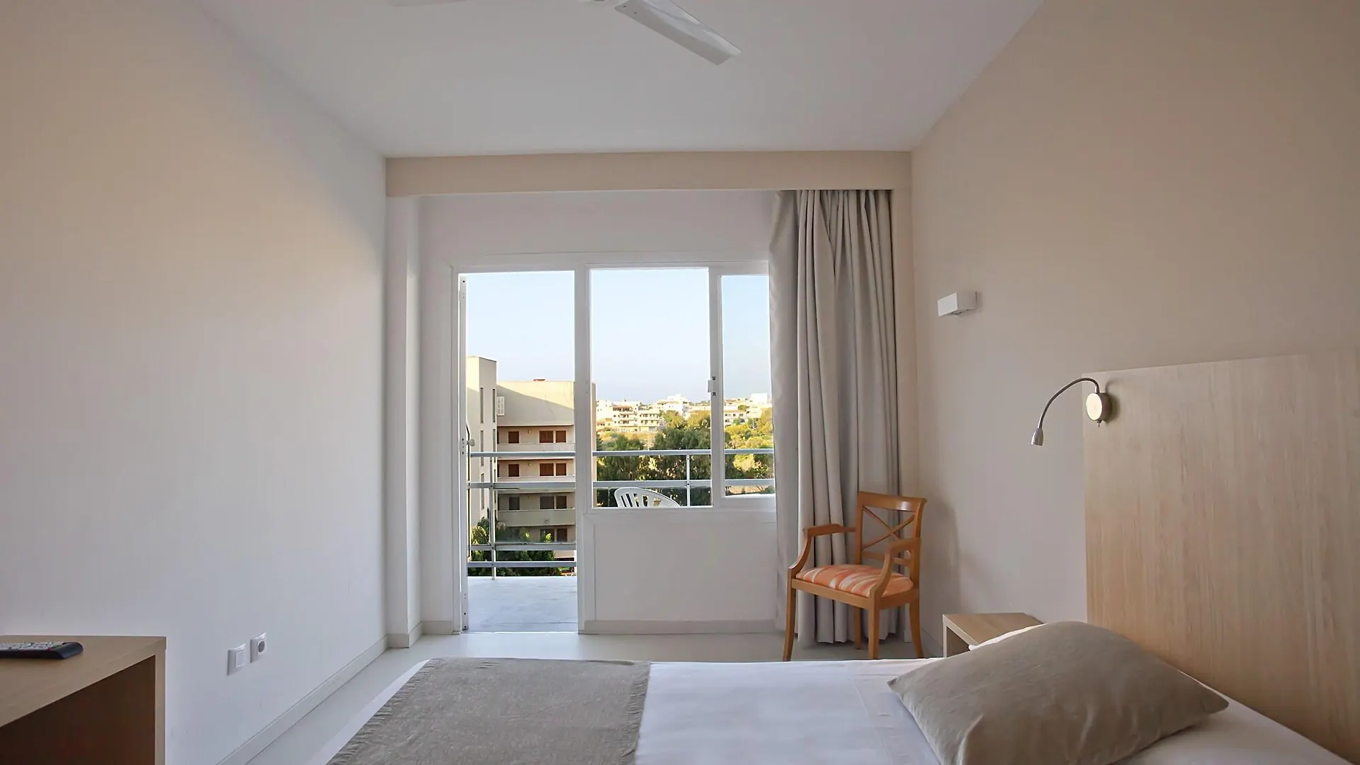 Bj Playamar Hotel & Apartamentos S'Illot  S'Illot (Mallorca)