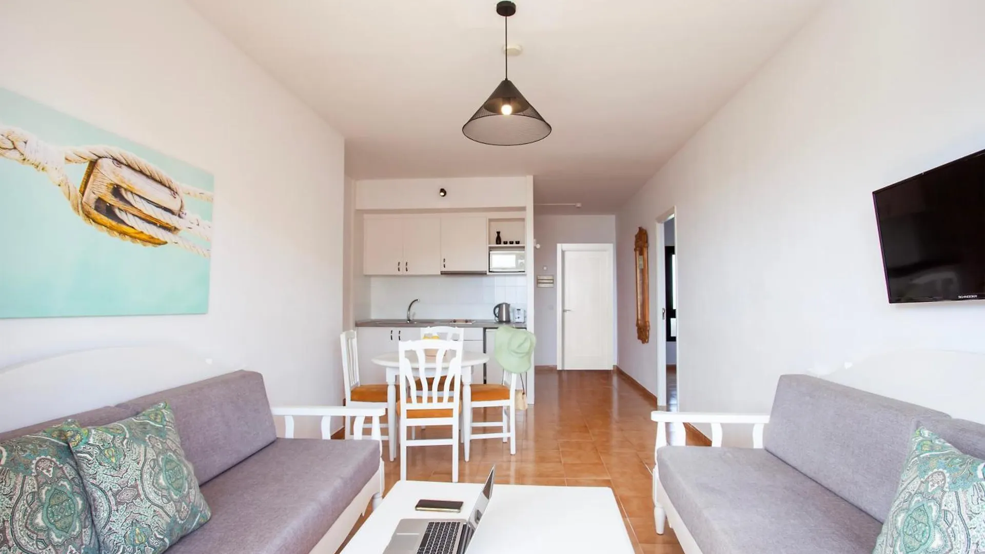 Bj Playamar Hotel & Apartamentos S'Illot  Spain