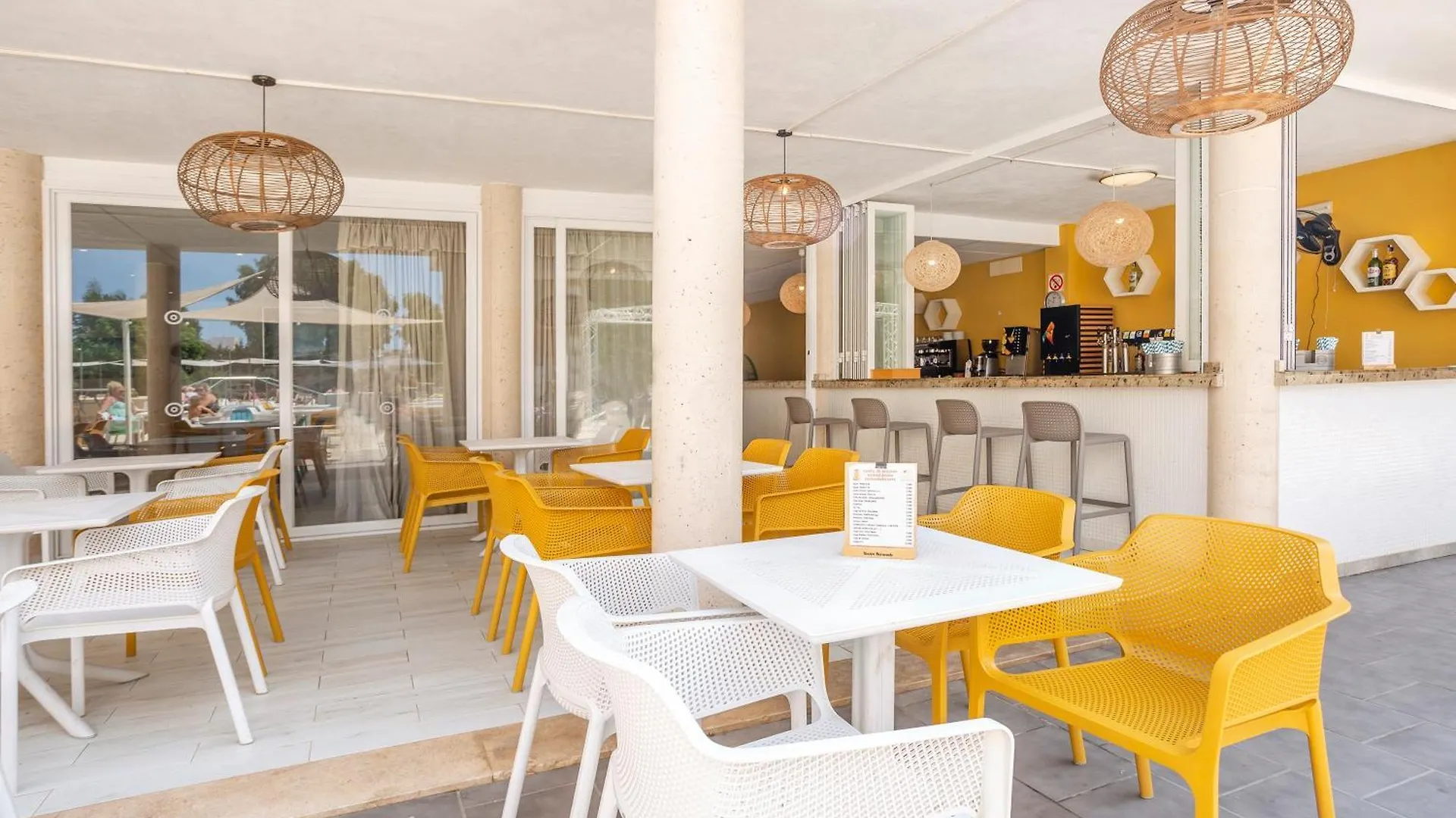 Aparthotel Bj Playamar Hotel & Apartamentos S'Illot