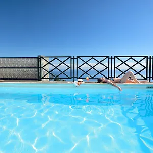 https://corral-de-payo-grande.in-canary-islands.com