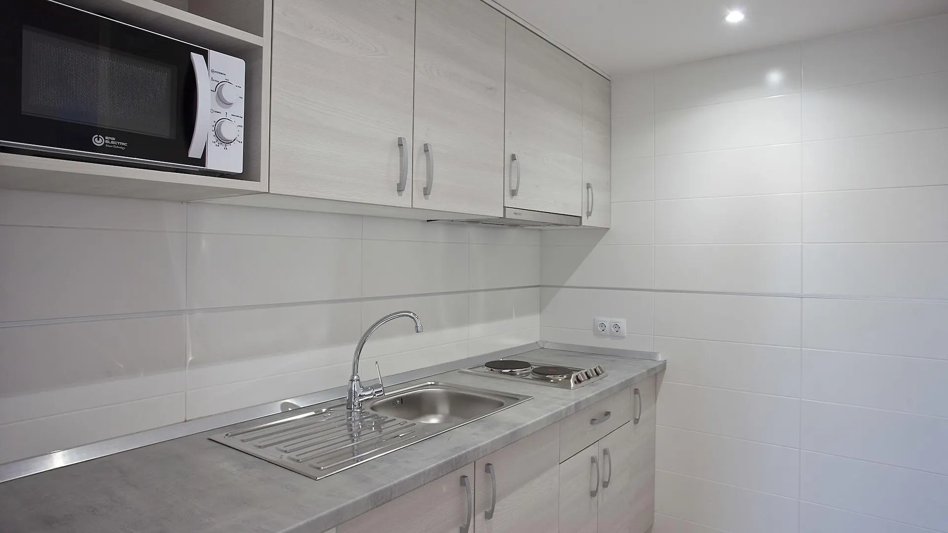 ** Hotel apartamentowy Bj Playamar Hotel & Apartamentos S'Illot  Hiszpania