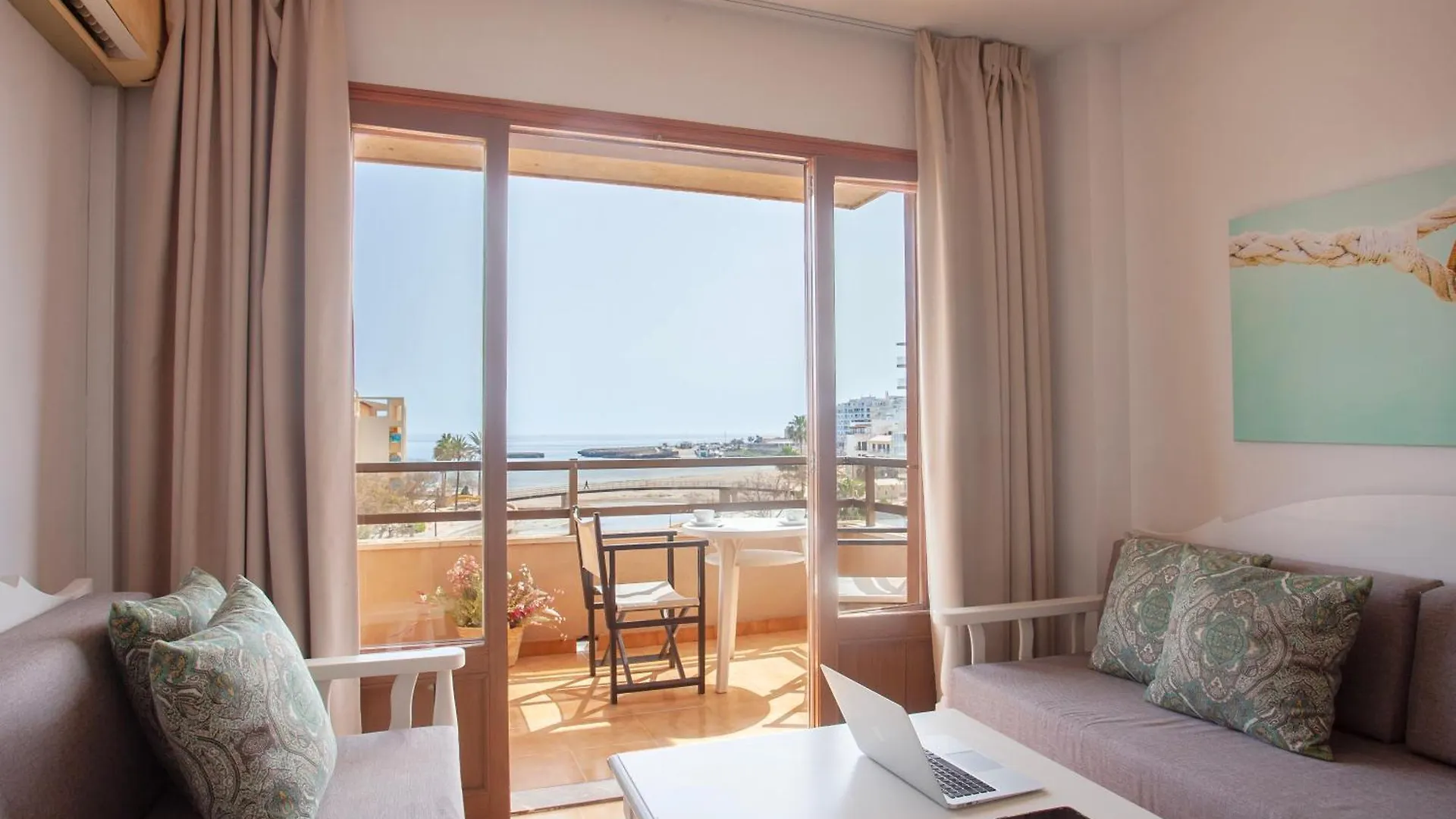 Bj Playamar Hotel & Apartamentos Сильот 2*,  Испания